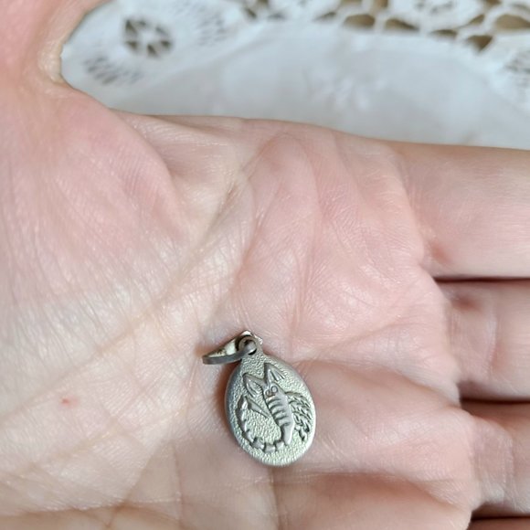 Scorpio sign pendant. - Picture 4 of 4